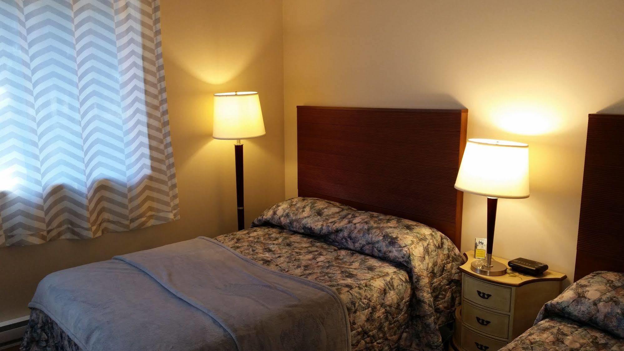 Pinecone Motel Sussex Zewnętrze zdjęcie