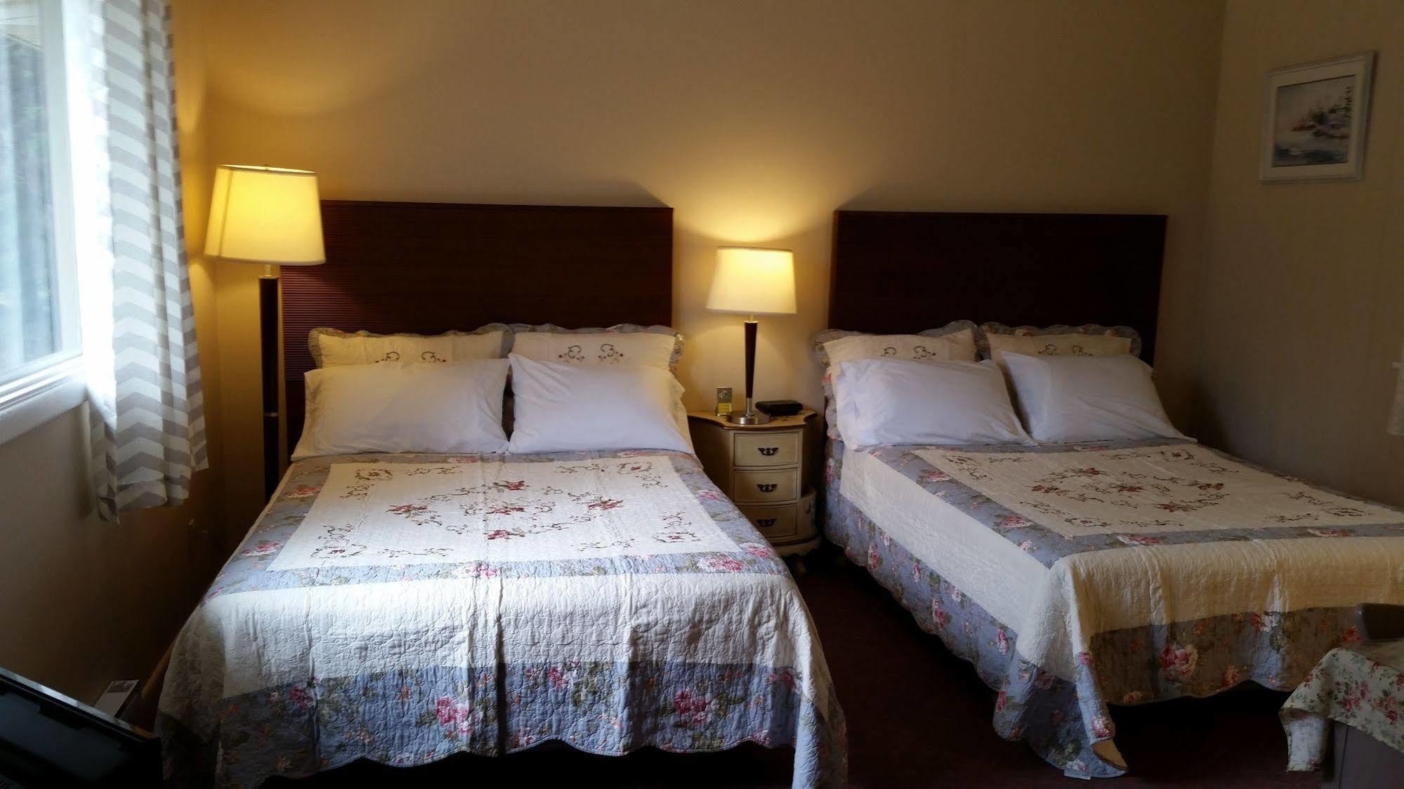 Pinecone Motel Sussex Zewnętrze zdjęcie