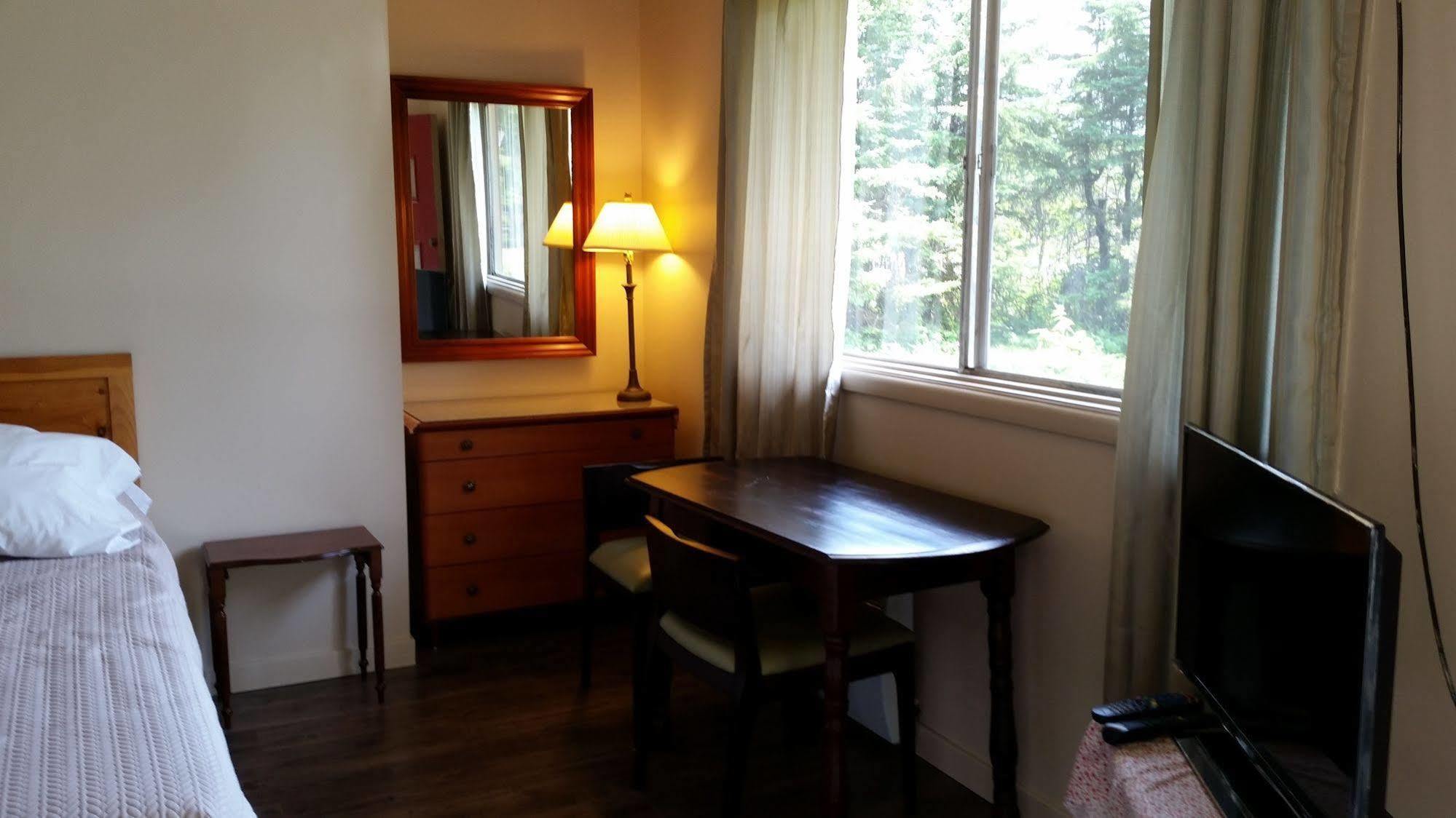 Pinecone Motel Sussex Zewnętrze zdjęcie