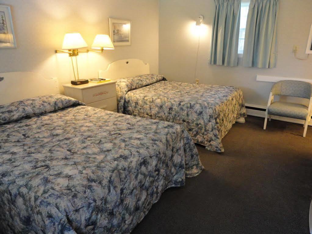 Pinecone Motel Sussex Zewnętrze zdjęcie