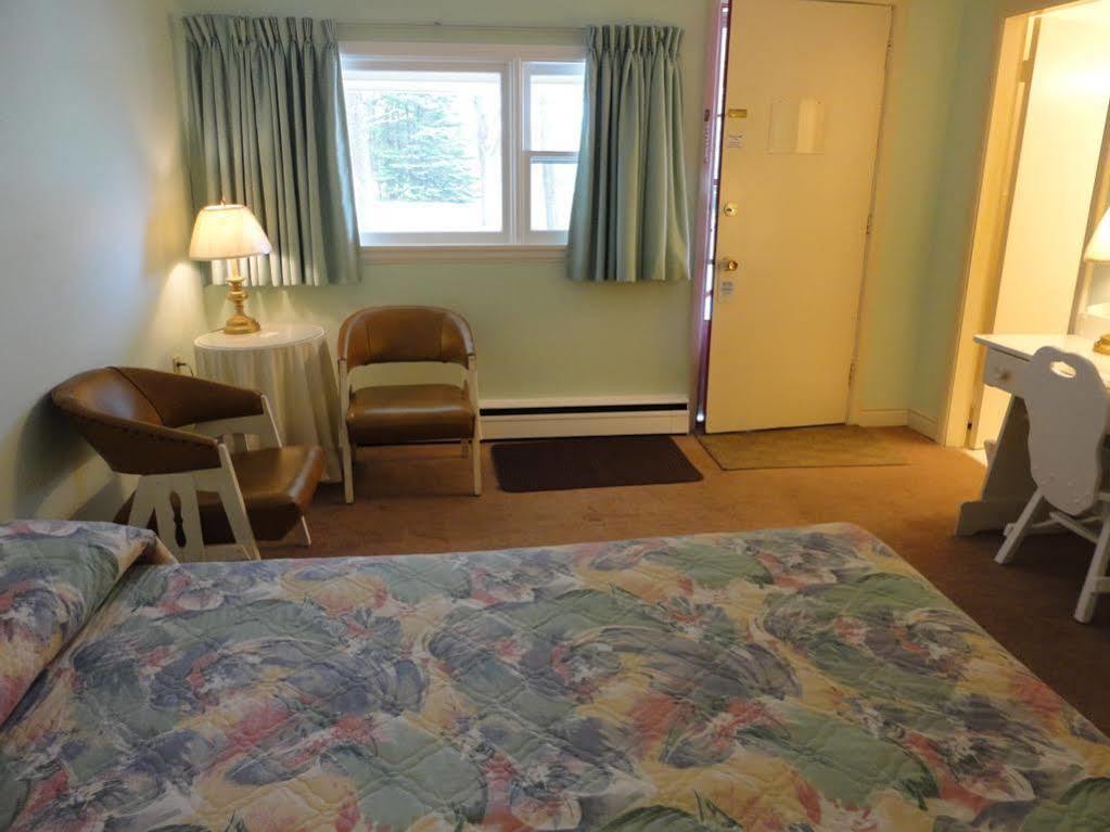 Pinecone Motel Sussex Zewnętrze zdjęcie